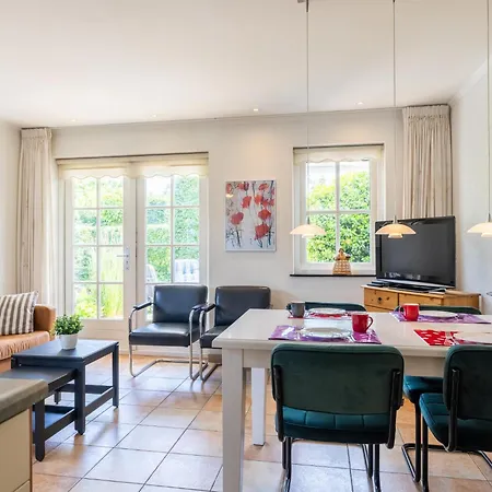 Semesterbostad De Steeneik Bergen